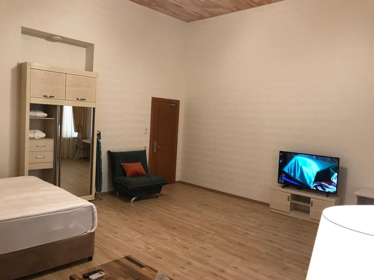 Full Comfort Apartment On Aghmashenebeli Tbilisi Exterior foto
